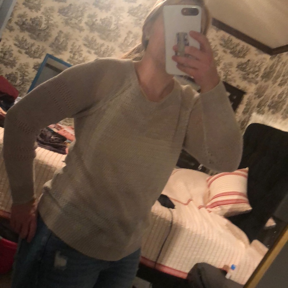 Jore sweater, light taupe color. Medium